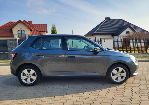 Skoda Fabia cena 34900 przebieg: 156874, rok produkcji 2016 z Warszawa małe 407